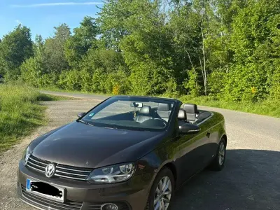 Gebraucht VW Eos Edition 122 PS (89 kW) 2011 Braun Cabrio