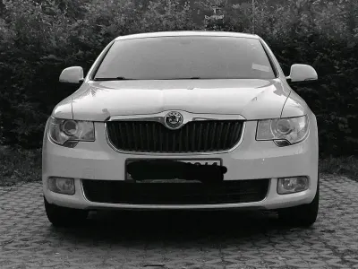 Gebraucht Skoda Superb 160 PS (117 kW) 2010 Weiß Limousine