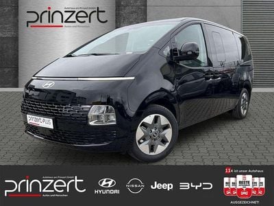 Neu Hyundai Staria Signature 225 PS (165 kW) 2025 Abyss black Van / Kleinbus