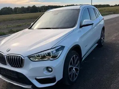 Gebraucht BMW X1 xLine 231 PS (169 kW) 2016 Weiß SUV