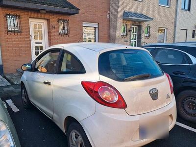 Gebraucht Ford Ka 69 PS (50 kW) 2012 Weiß Kleinwagen
