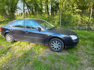 Gebraucht Ford Mondeo 145 PS (106 kW) 2002 Schwarz Limousine