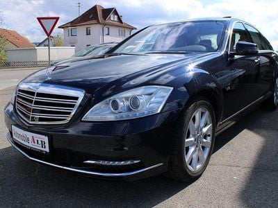 Second-hand Mercedes S600 517 CP (380 kW) 2009 Albastru Berlinǎ