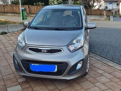 Gebraucht Kia Picanto Attract 69 PS (50 kW) 2013 Braun Kleinwagen