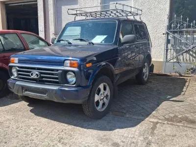 Gebraucht Lada Urban 83 PS (61 kW) 2017 Blau SUV