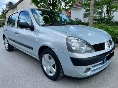 Używany Renault Clio II 98 KM (72 kW) 2004 Sedan/Limuzyna