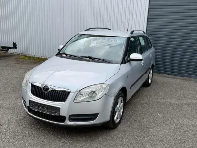 Używany Skoda Fabia Ambiente 86 KM (63 kW) 2009 Srebrny Kombi