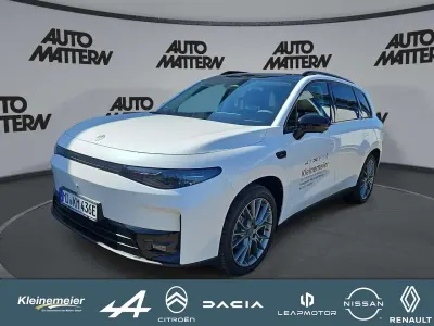 Gebraucht Leapmotor C10 219 kW (299 PS) 2026 Pearly white SUV