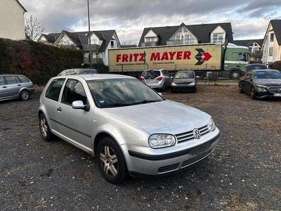 Silber Gebraucht 2002 VW Golf Limousine | 990 € (Guter Preis)