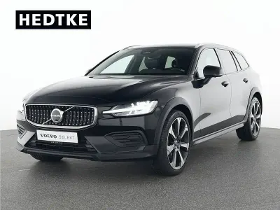 Gebraucht Volvo V60 CC Plus 197 PS (144 kW) 2024 Schwarz Kombi