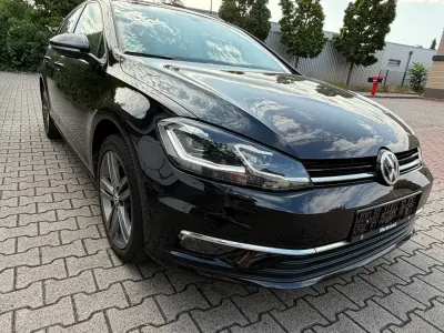 Gebraucht VW Golf VII Comfortline 116 PS (85 kW) 2017 Schwarz Kombi