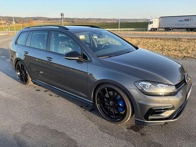 Second-hand VW Golf VII R 310 CP (228 kW) 2018 Gri Break