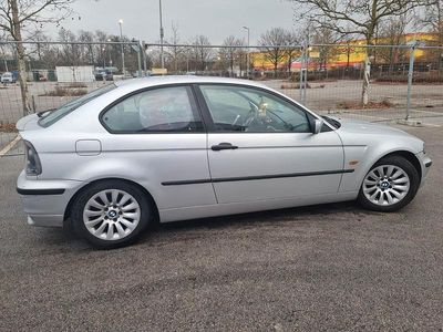 Second-hand BMW 316 116 CP (85 kW) 2002 Argintiu Berlinǎ