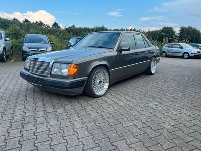 Mercedes E260