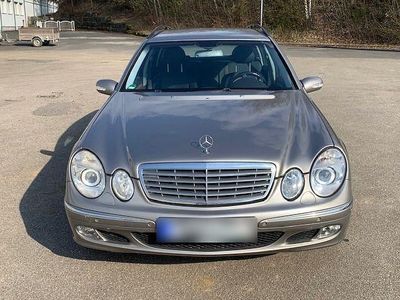 Usata Mercedes E320 Elegance 204 CV (150 kW) 2003 Argento Berlina