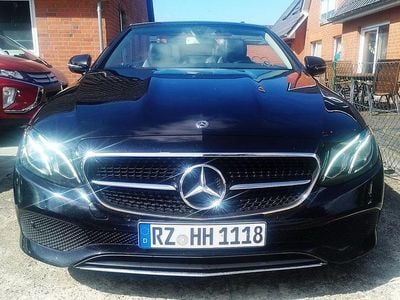 Gebraucht Mercedes E220 194 PS (142 kW) 2017 Schwarz Cabrio
