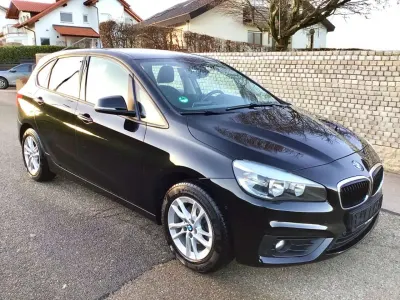 Begagnad BMW 216 Sport Line 102 HK (75 kW) 2016 Svart Kombi