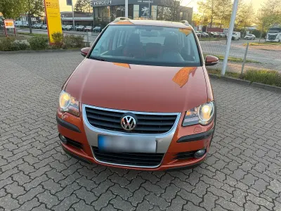 Gebraucht VW Touran Cross 105 PS (77 kW) 2010 Orange Van / Kleinbus