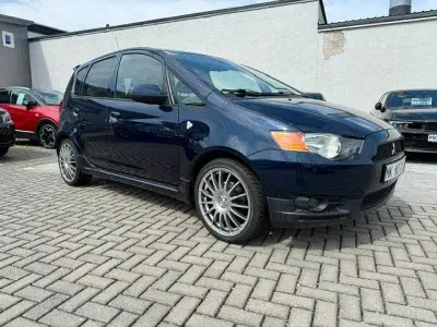 Gebraucht Mitsubishi Colt Plus 95 PS (69 kW) 2013 Blau Limousine