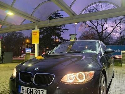 Schwarz Gebraucht 2009 BMW 320 Cabriolet Cabrio | 6.450 € (Superpreis)