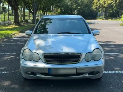 Gebraucht Mercedes C200 163 PS (119 kW) 2001 Silber Limousine