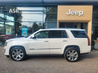 Gebraucht Cadillac Escalade 426 PS (313 kW) 2018 Weiß SUV