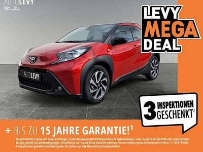 Neu Toyota Aygo X 72 PS (52 kW) 2025 Rot SUV