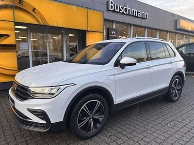 Gebraucht VW Tiguan Active 150 PS (110 kW) 2021 Pure white SUV