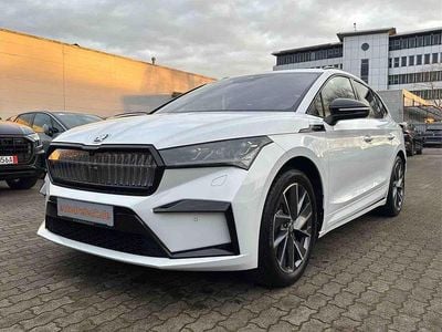 Weiß Gebraucht 2024 Skoda Enyaq iV SportLine SUV | 39.950 € (Fairer Preis)