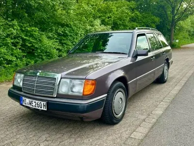 Gebraucht Mercedes 220 150 PS (110 kW) 1993 Braun Limousine