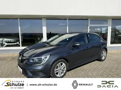 Gebraucht Renault Mégane IV Play 101 PS (74 kW) 2017 Titangrau Limousine
