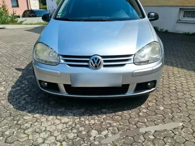 Gebraucht VW Golf V 80 PS (58 kW) 2007 Silber Limousine