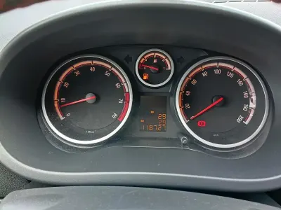 Gebraucht Opel Corsa 101 PS (74 kW) 2013 Kleinwagen