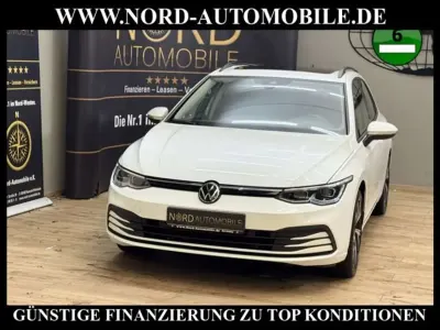 Second-hand VW Golf VIII Life 116 CP (85 kW) 2022 Alb Break