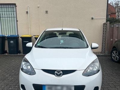 Gebraucht Mazda 2 85 PS (62 kW) 2009 Weiß Kleinwagen