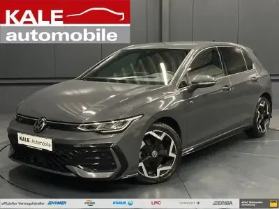 Gebraucht VW Golf VIII R-line 150 PS (110 kW) 2024 Delfingrau metallic Limousine