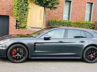 Porsche Panamera 4