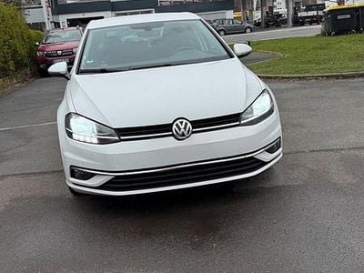 Gebraucht VW Golf VII 2017 Weiß Limousine