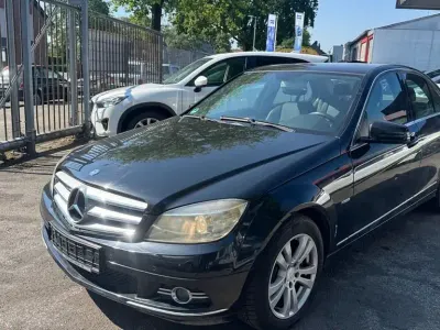Gebraucht Mercedes C220 Avantgarde 170 PS (125 kW) 2009 Schwarz Limousine