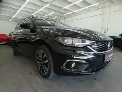 Gebraucht Fiat Tipo Business 120 PS (88 kW) 2020 Schwarz Limousine