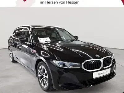 Gebraucht BMW 318 Sport Line 156 PS (114 kW) 2023 Schwarz uni Kombi