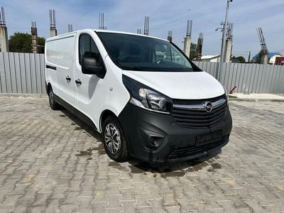 Gebraucht Opel Vivaro 125 PS (91 kW) 2019 Weiß Van / Kleinbus