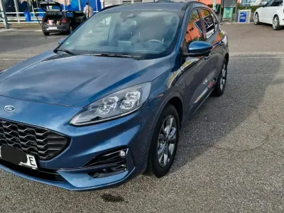 Używany Ford Kuga ST-Line X 224 KM (164 kW) 2020 Niebieski SUV