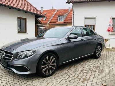 Gebraucht Mercedes E220 194 PS (142 kW) 2019 Grau Limousine