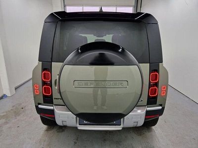 Second-hand Land Rover Defender SE 300 CP (220 kW) 2022 Verde SUV