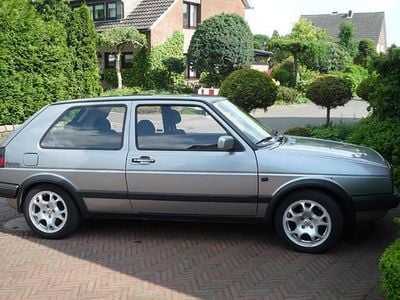 Gebraucht VW Golf II 90 PS (66 kW) 1988 Silber metallic Kleinwagen