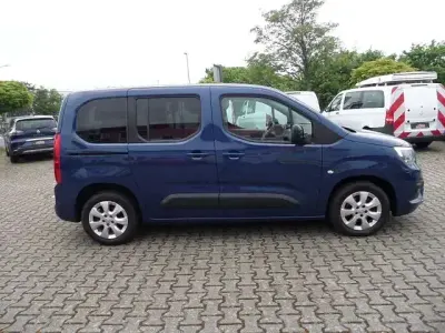 Gebraucht Opel Combo Life Elegance 131 PS (96 kW) 2022 Andere Limousine