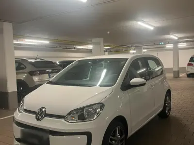 Gebraucht VW up! 65 PS (47 kW) 2021 Weiß Kleinwagen
