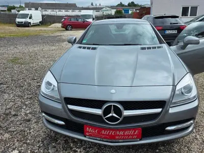 Gebraucht Mercedes SLK200 184 PS (135 kW) 2012 Silber Cabrio
