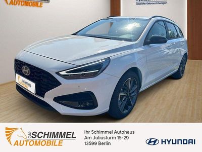 Weiß Gebraucht 2024 Hyundai i30 Advantage Kombi | 25.425 € (Etwas zu teuer)